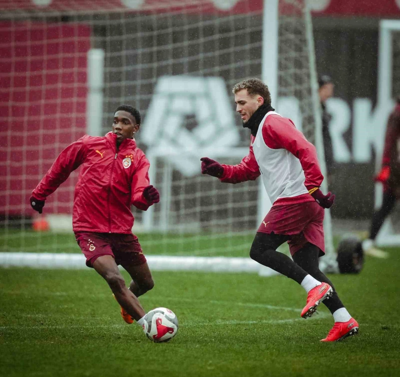 Galatasaray, İstanbulspor ma&ccedil;ının hazırlıklarına başladı
