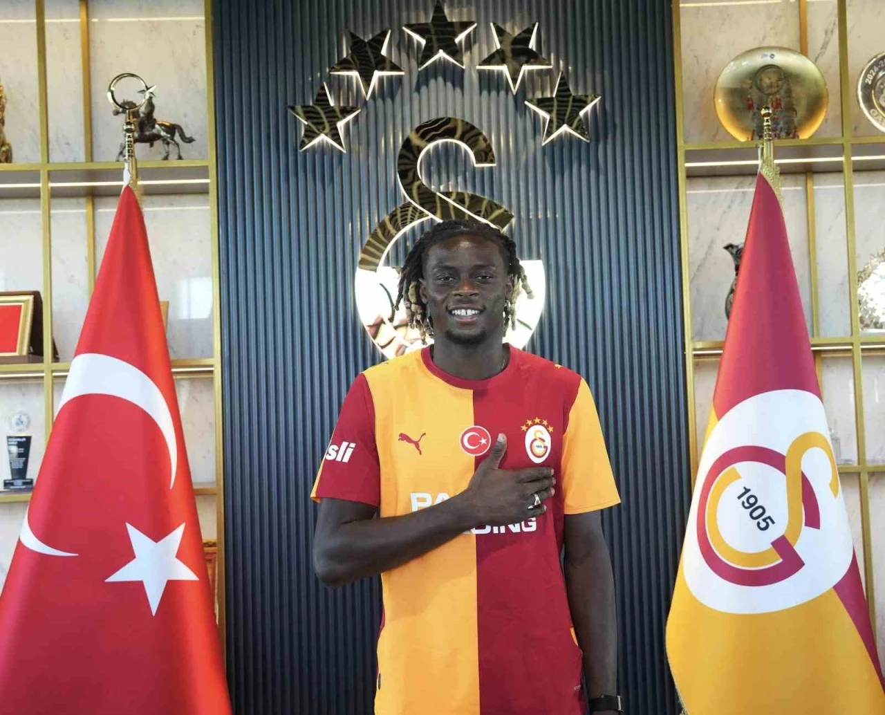 Galatasaray, Lesley Ugochukwu&rsquo;yu kadrosuna kattı
