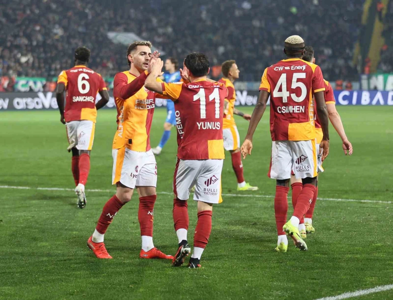 Galatasaray, ligde &uuml;st &uuml;ste 2, toplamda 9. kez kalesini gole kapadı

