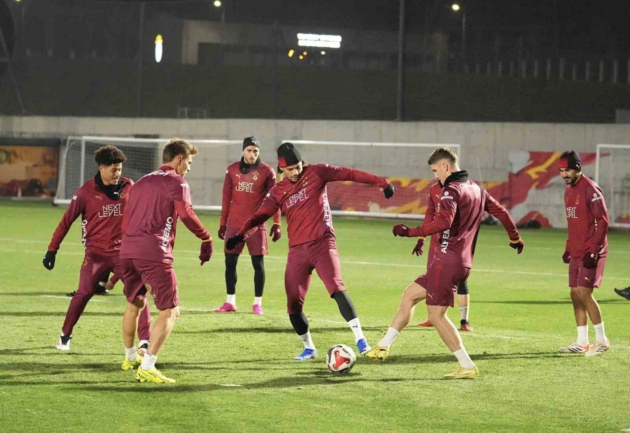 Galatasaray, Trabzonspor ma&ccedil;ı hazırlıklarına başladı
