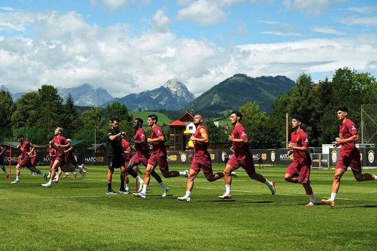 Galatasaray, yeni sezon hazırlıklarını sürdürdü
