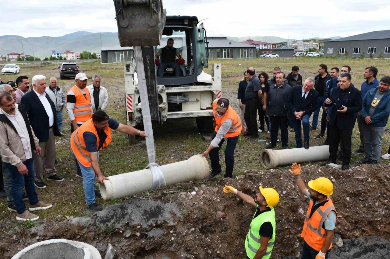 Galericiler Sitesi’nin temel atma töreni yapıldı

