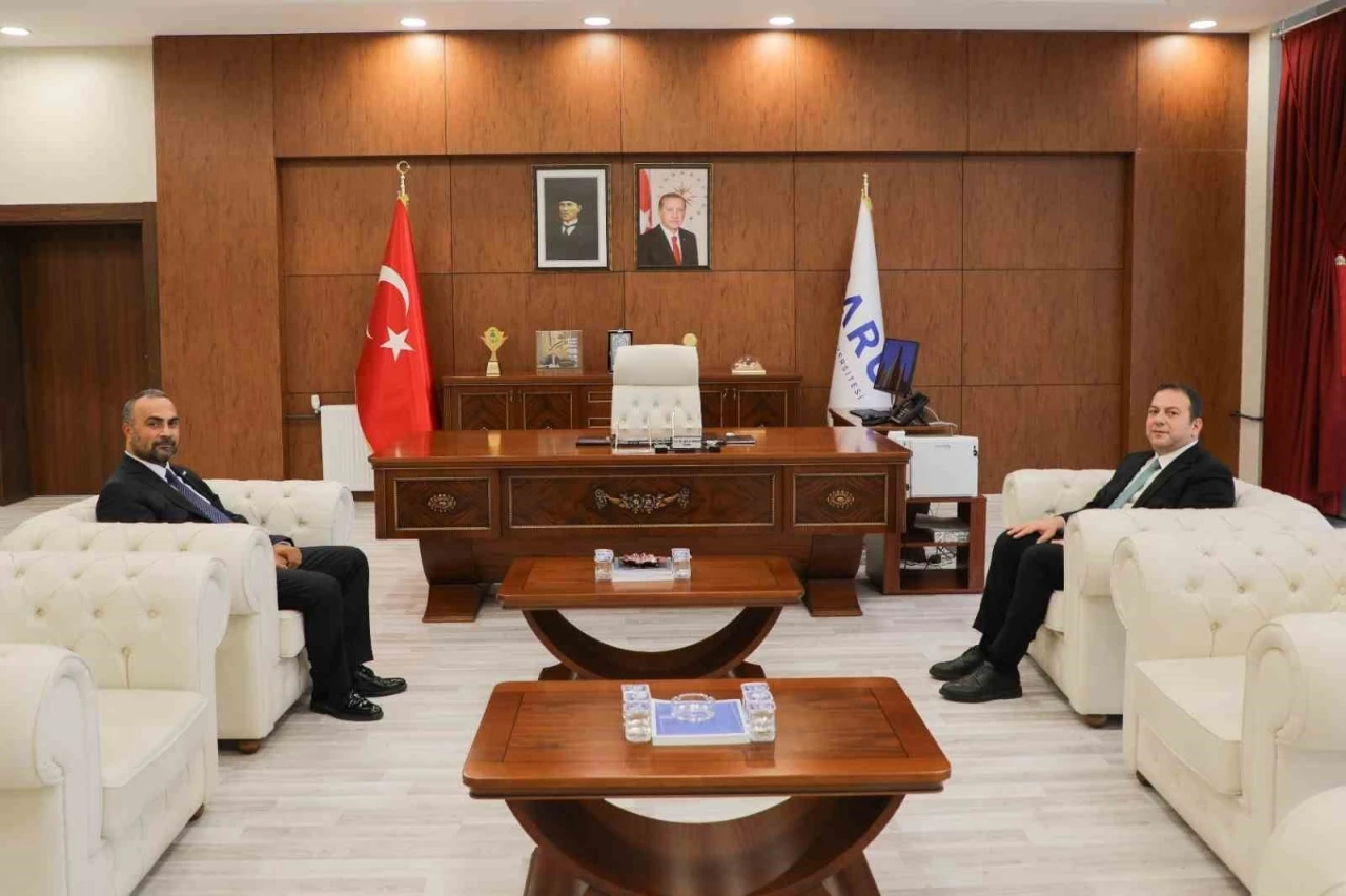 Garnizon Komutanı Şahin’den Rektör Akkaya’ya ziyaret
