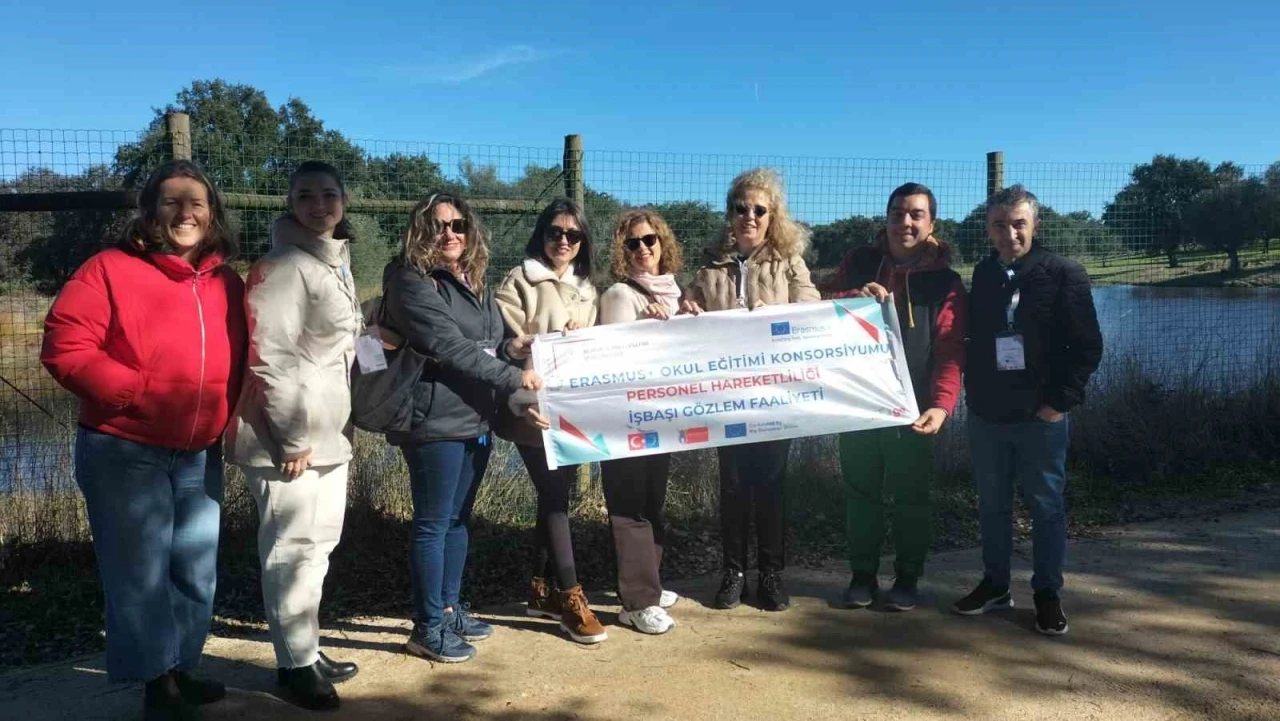 Gazi İlkokulu&rsquo;ndan Erasmus+ ile Avrupa&rsquo;ya &ccedil;evre odaklı eğitim k&ouml;pr&uuml;s&uuml;
