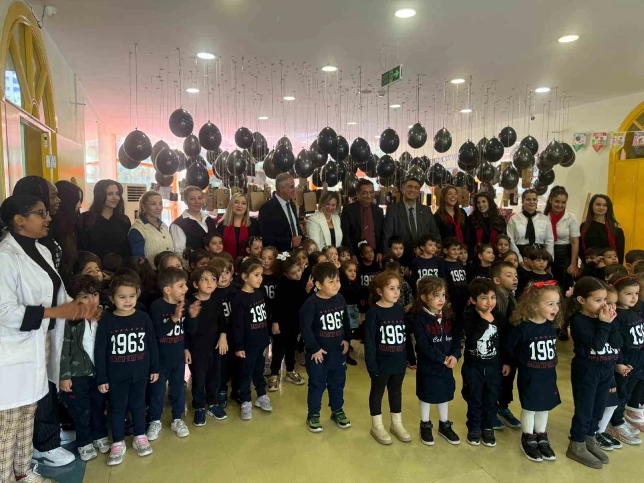 Gaziantep Kolej Vakfı Anaokulu’nda &quot;Ata’m&quot; sergisi büyük ilgi gördü
