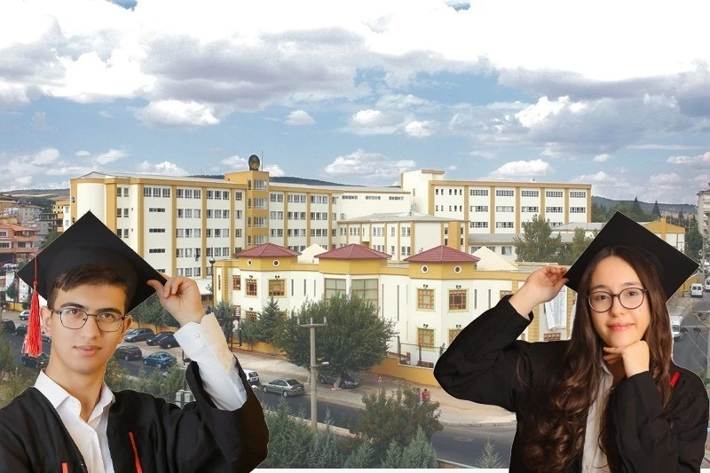 Gaziantep Kolej Vakfı&rsquo;ndan YKS-AYT&rsquo;de &ccedil;ifte T&uuml;rkiye şampiyonluğu
