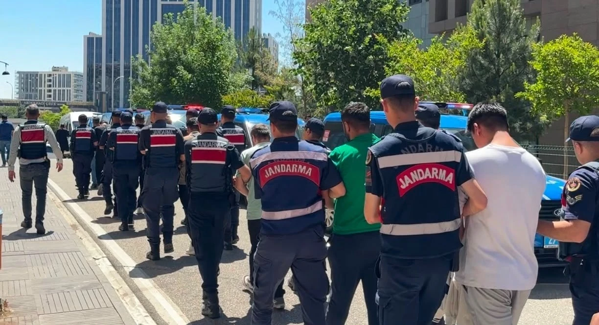 Gaziantep merkezli 3 ilde yasa dışı bahis operasyonu: 5 tutuklama
