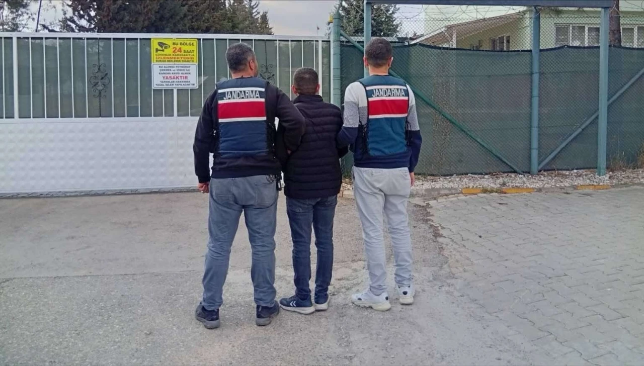 Gaziantep’te 12 yıl cezayla aranan uyuşturucu hükümlüsü yakalandı

