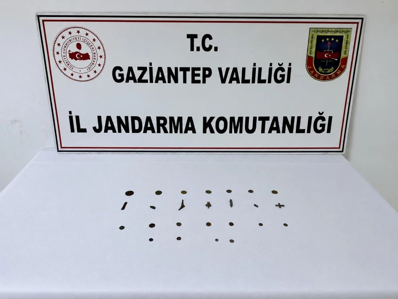 Gaziantep&rsquo;te 19 adet tarihi eser sikke ele ge&ccedil;irildi: 1 g&ouml;zaltı
