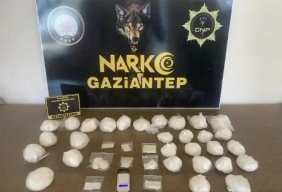 Gaziantep’te 2 kilo metamfetamin ele geçirildi: 2 gözaltı
