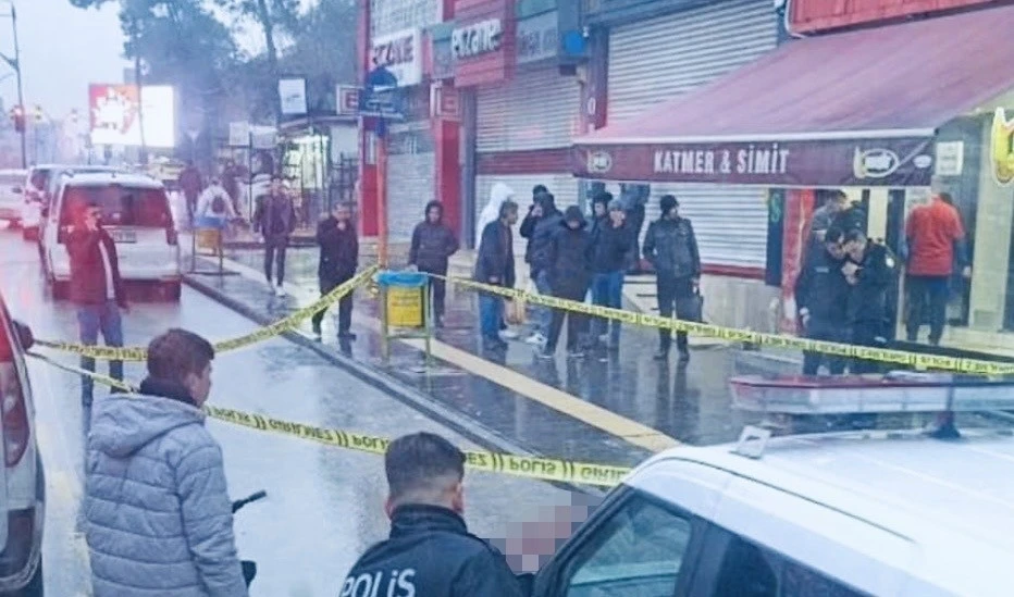 Gaziantep&rsquo;te bı&ccedil;aklı kavga: 1 &ouml;l&uuml;, 1 ağır yaralı
