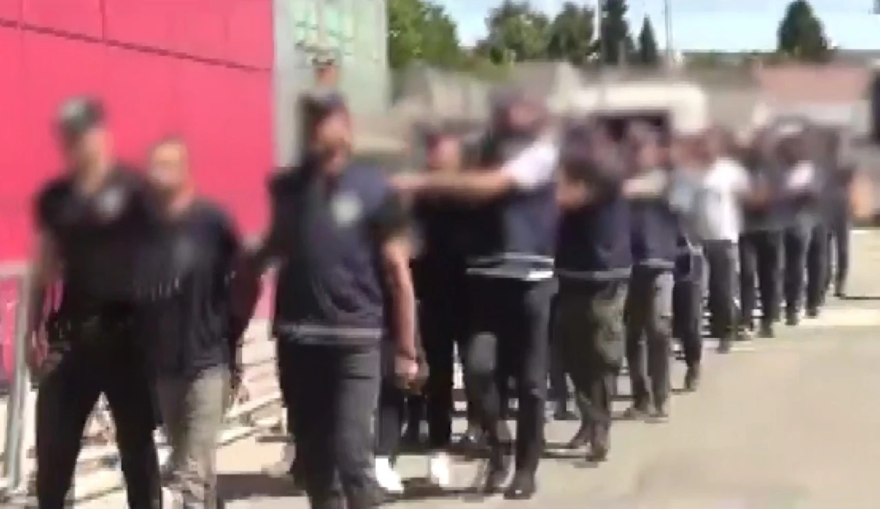 Gaziantep’te ’change araç’ operasyonu: 13 şahıs tutuklandı
