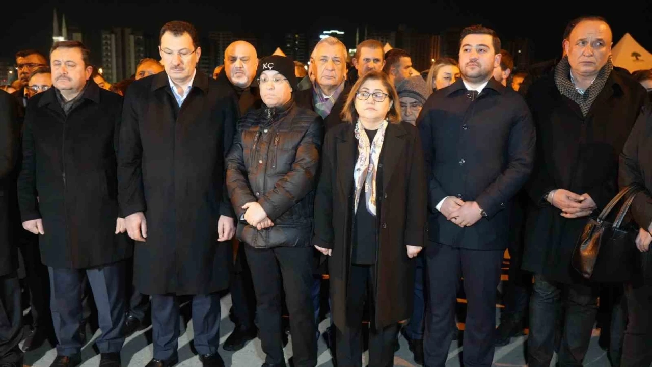Gaziantep’te deprem şehitleri için sessiz yürüyüş ve anma programı