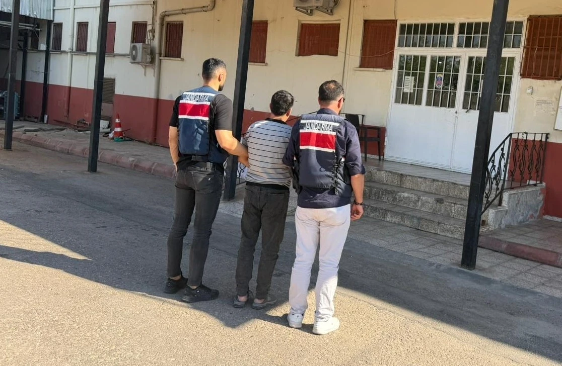 Gaziantep&rsquo;te g&ouml;&ccedil;men ka&ccedil;ak&ccedil;ılığı operasyonu: 2 organizat&ouml;r yakalandı
