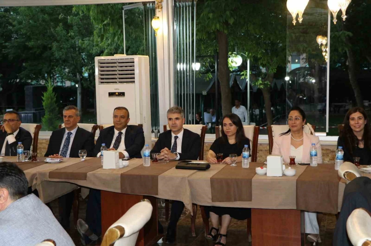 Gaziantep&rsquo;te g&ouml;rev yerleri değişen hakim ve Cumhuriyet savcılarına veda programı d&uuml;zenlendi
