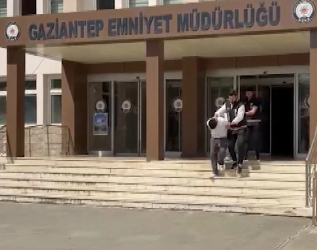 Gaziantep&rsquo;te iş yeri kurşunlama ve yağma ş&uuml;phelisi 2 şahıs tutuklandı
