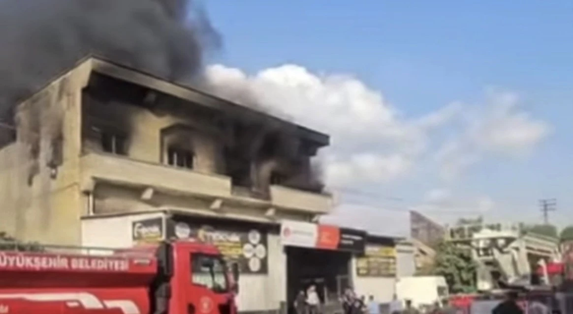 Gaziantep&rsquo;te iş yeri yangını
