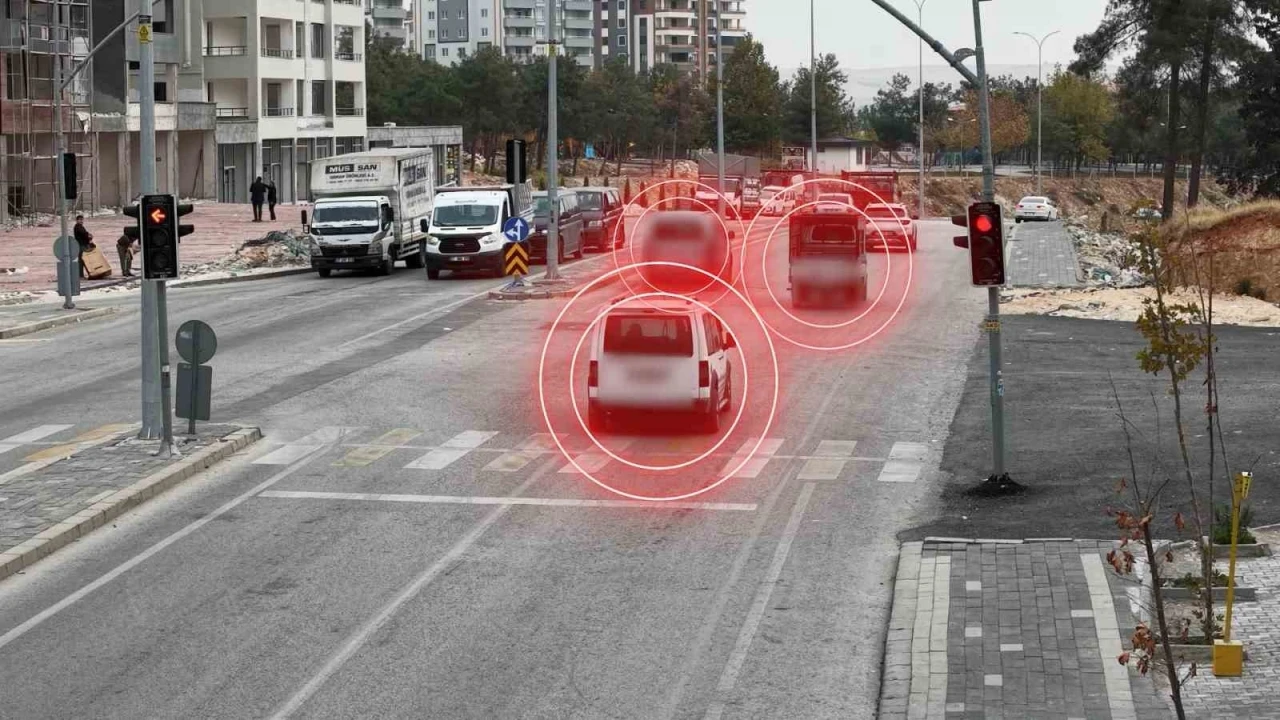 Gaziantep’te kırmızı ışık ihlali yapan 990 araca ceza
