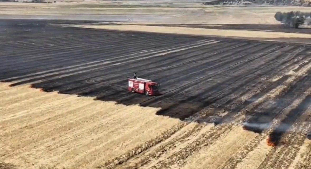 Gaziantep&rsquo;te korkutan tarla yangını
