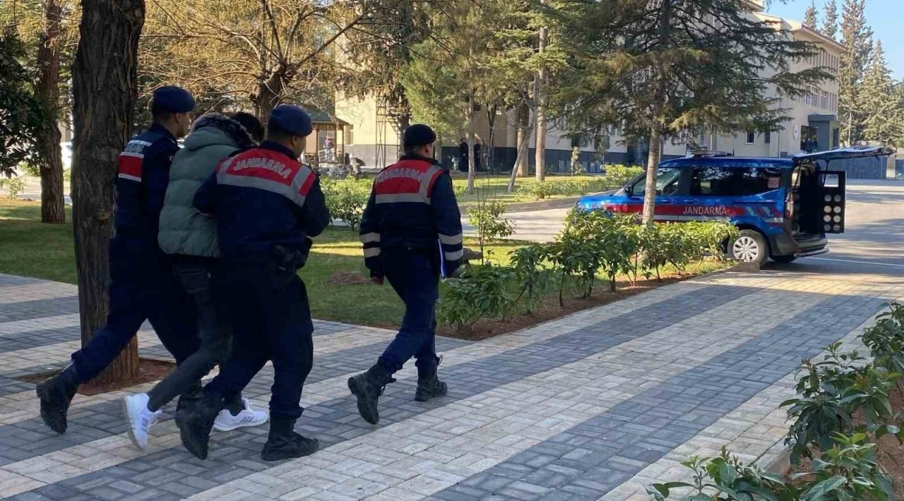 Gaziantep’te PKK/KCK-PYD/YPG üyesi 2 şahıs yakalandı