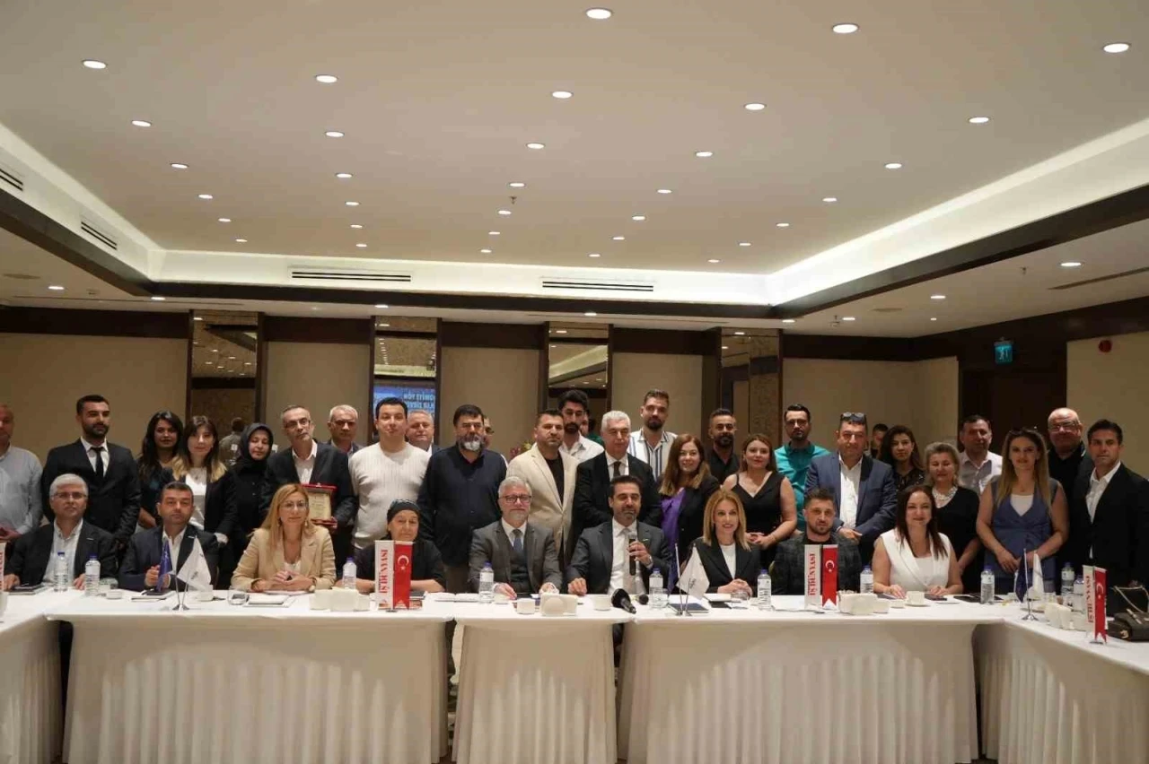 Gaziantep&rsquo;te "Ekonomiye Y&ouml;n Verenler" zirvesi d&uuml;zenlendi
