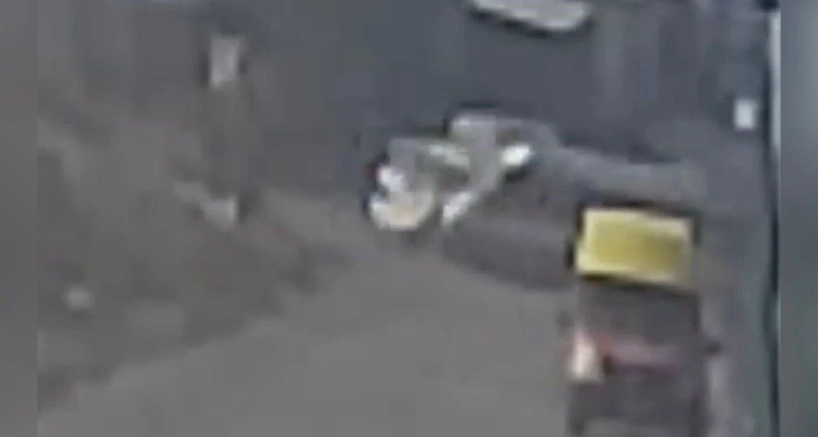 Gaziantep&rsquo;te servis ile panelvan &ccedil;arpıştı: Bir kişinin &ouml;ld&uuml;ğ&uuml; feci kaza kamerada
