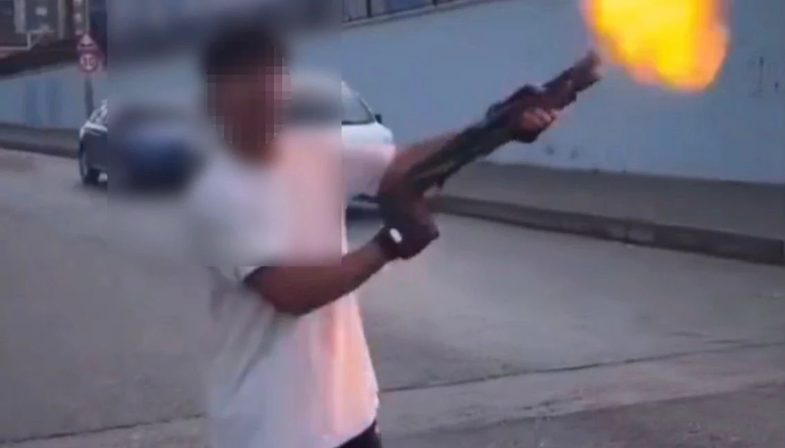 Gaziantep’te şok görüntüler: 3 şahıs pompalı tüfekle rastgele ateş açtı
