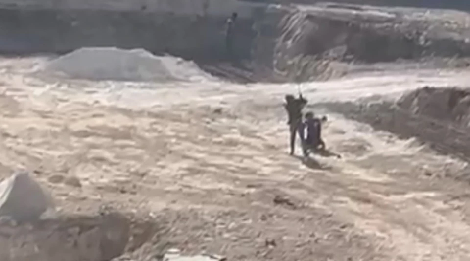 Gaziantep&rsquo;te tepki &ccedil;eken g&ouml;r&uuml;nt&uuml;: &Ccedil;ocuk iş&ccedil;iye inşaat alanında darp
