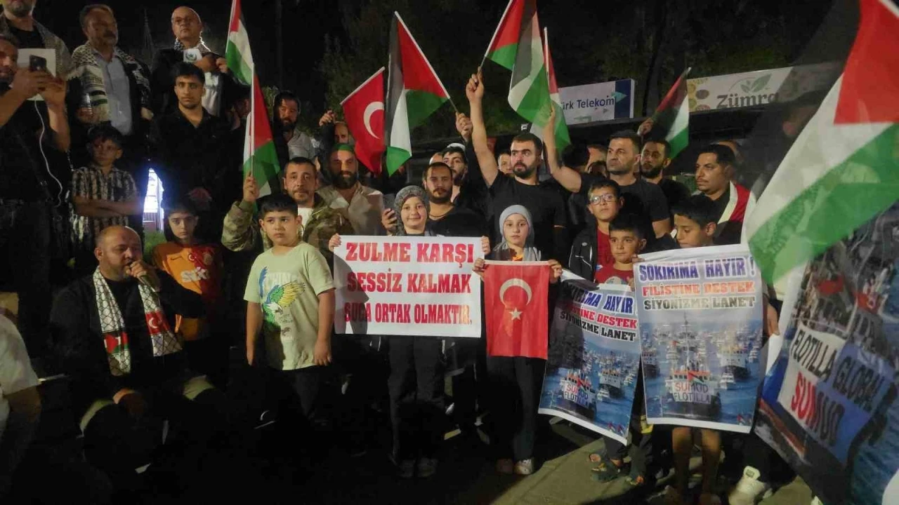 Gaziantepliler &quot;Sumud Filosu&quot;na destek için toplandı
