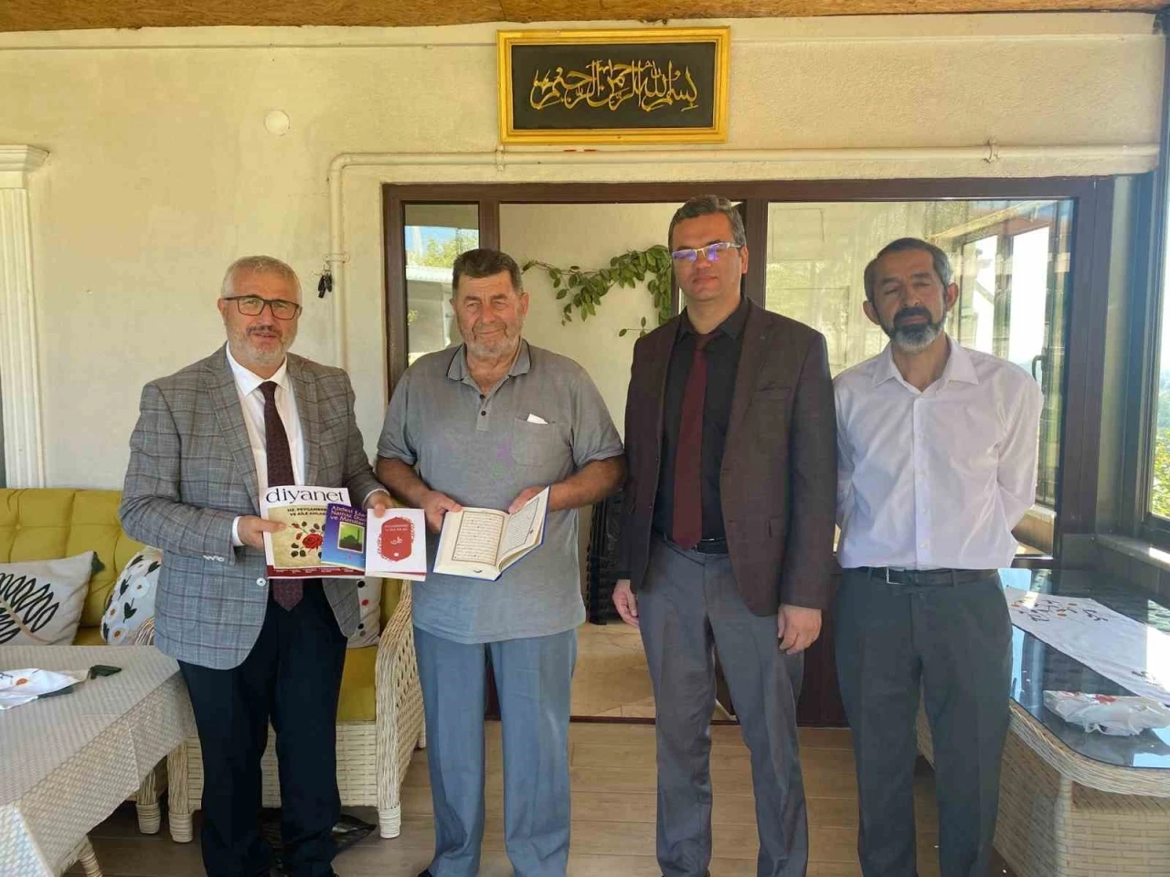 Gazilere Kur’an-ı Kerim hediye edildi
