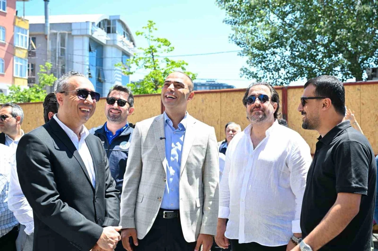Gaziosmanpaşa&rsquo;da kentsel d&ouml;n&uuml;ş&uuml;m &ccedil;alışmaları belediyenin teşvikleriyle hız kazandı
