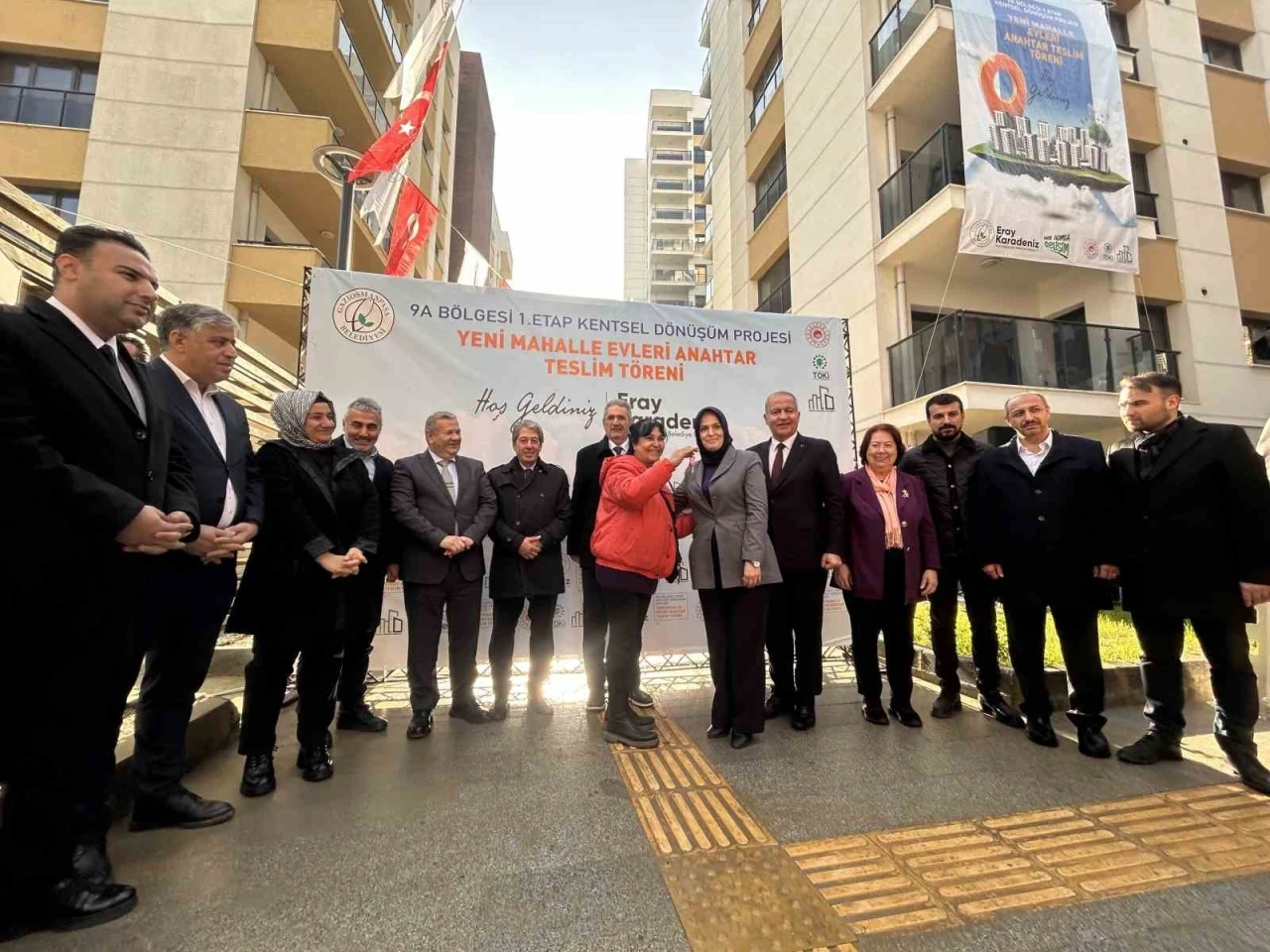 Gaziosmanpaşa&rsquo;daki Yeni Mahalle Evleri Konutları sahiplerine teslim edildi
