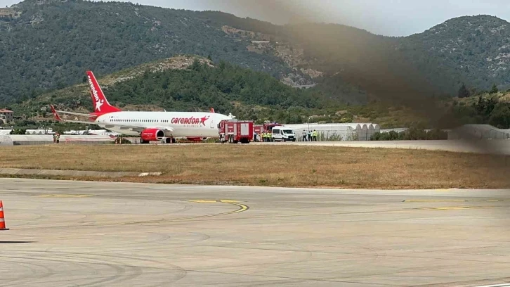 Gazipaşa Havalimanına inen yolcu uçağının lastiği patladı
