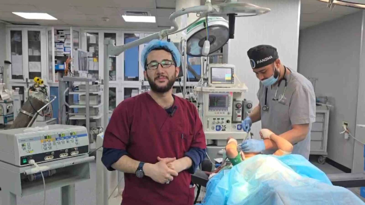 Gazze’ye gönüllü giden Türk doktor: &quot;İsrail, oradaki hayatı bitirmek, yaralıların ölmesini hızlandırmak için hastanelere saldırıyor&quot;
