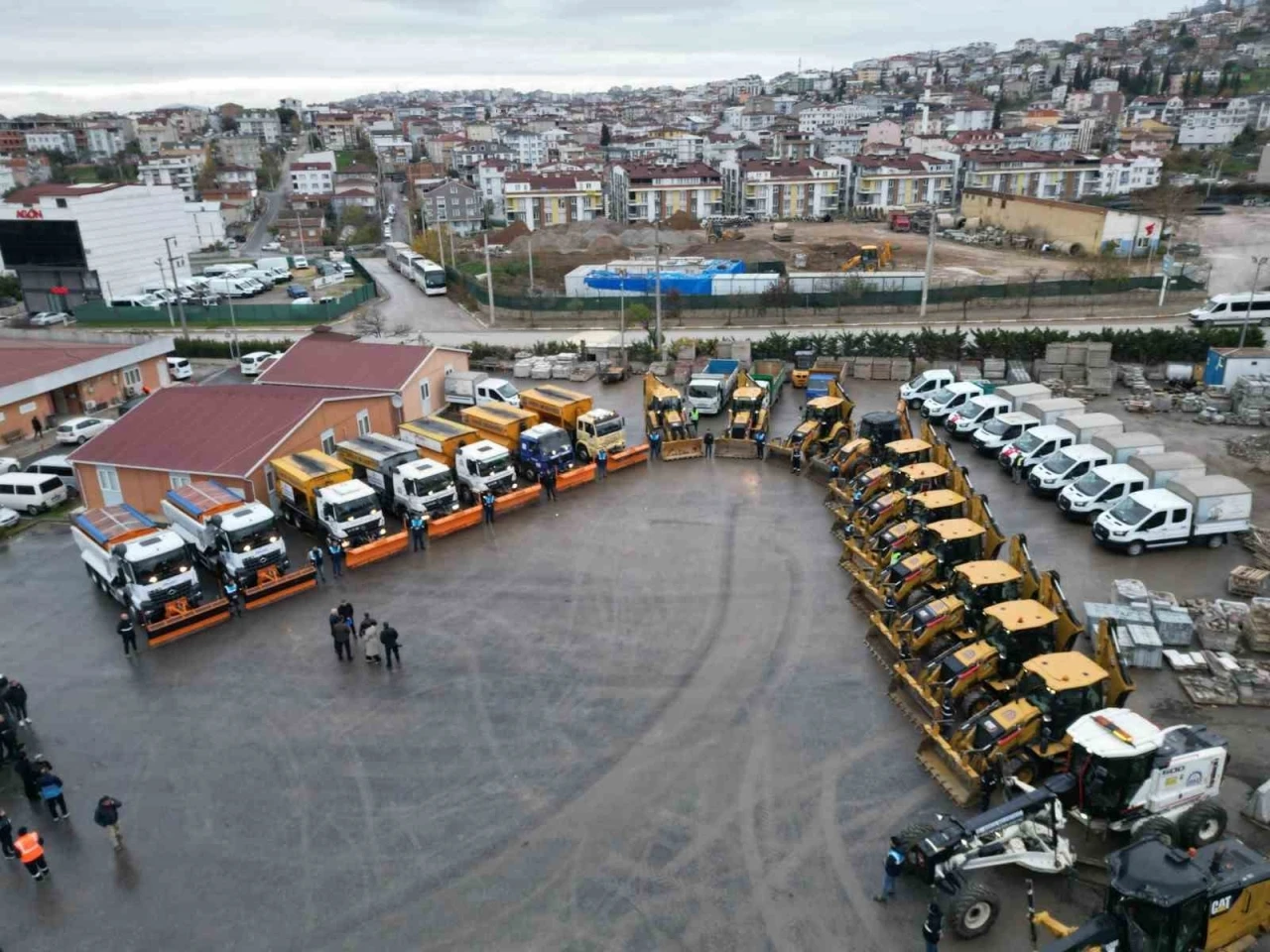 Gebze&rsquo;de kar alarmı: 425 personel ve 73 ara&ccedil;la teyakkuzda
