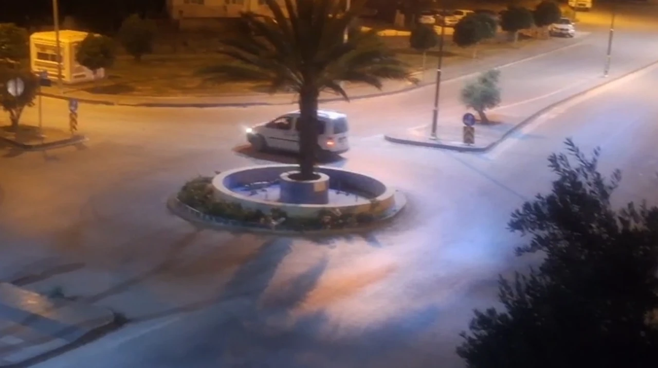Gece yarısı 3 saat dirift attı, mahalleliyi canından bezdirdi
