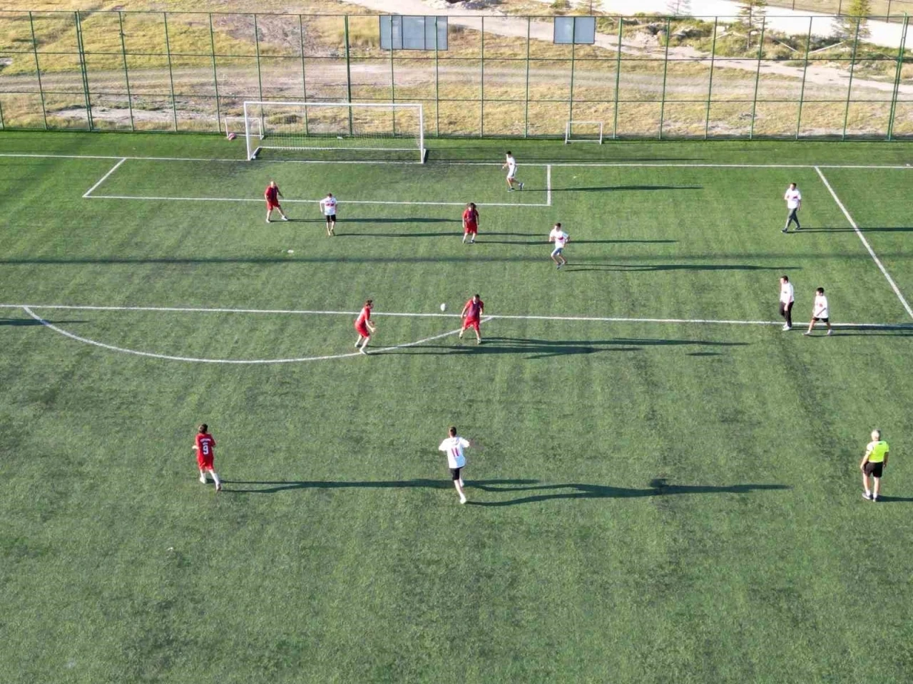 Geçmiş ile bugünü buluşturan futbol maçı
