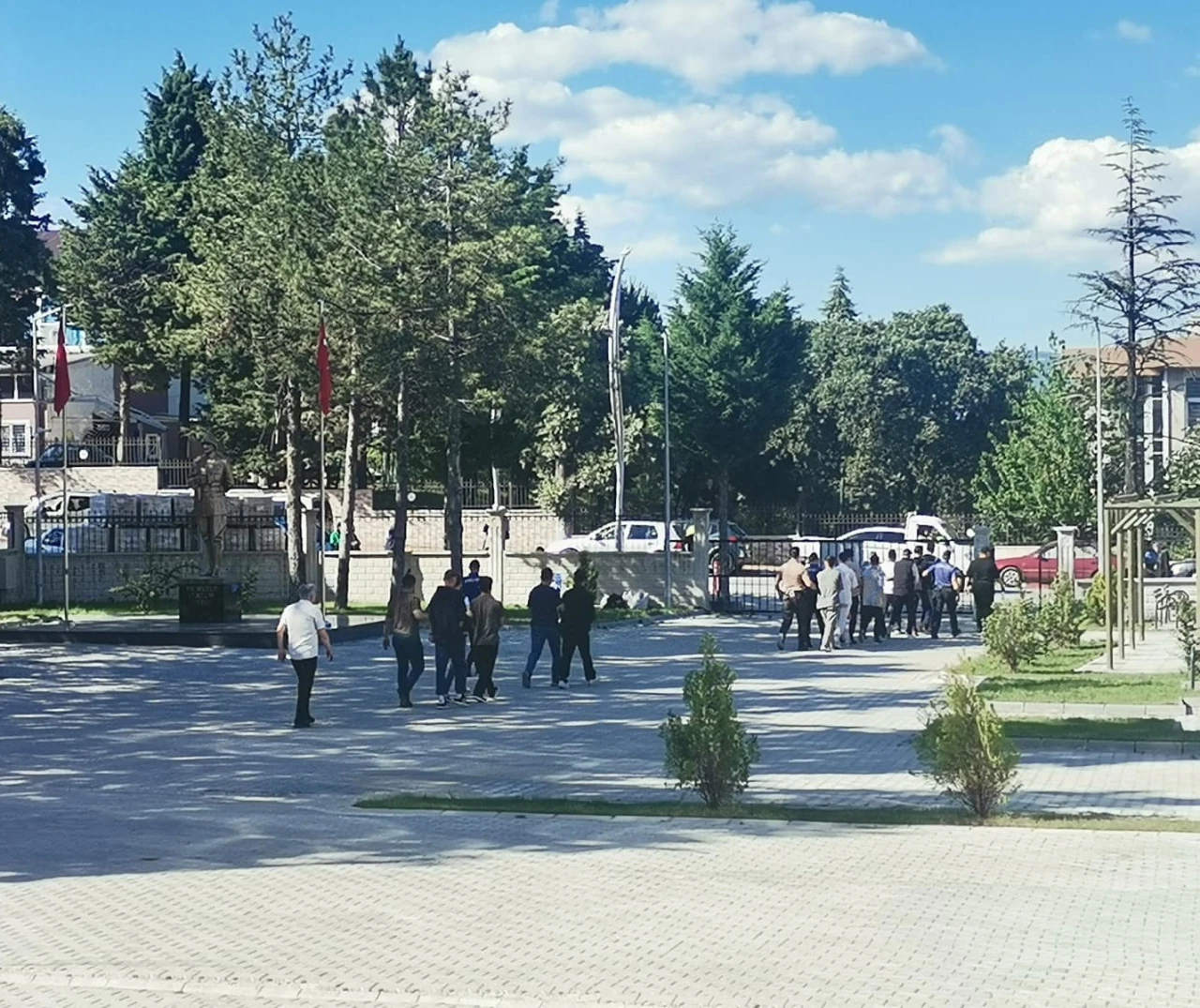 Gediz&rsquo;deki &ccedil;ocuk istismarı soruşturmasında serbest bırakılan 1 ş&uuml;pheli daha tutuklandı
