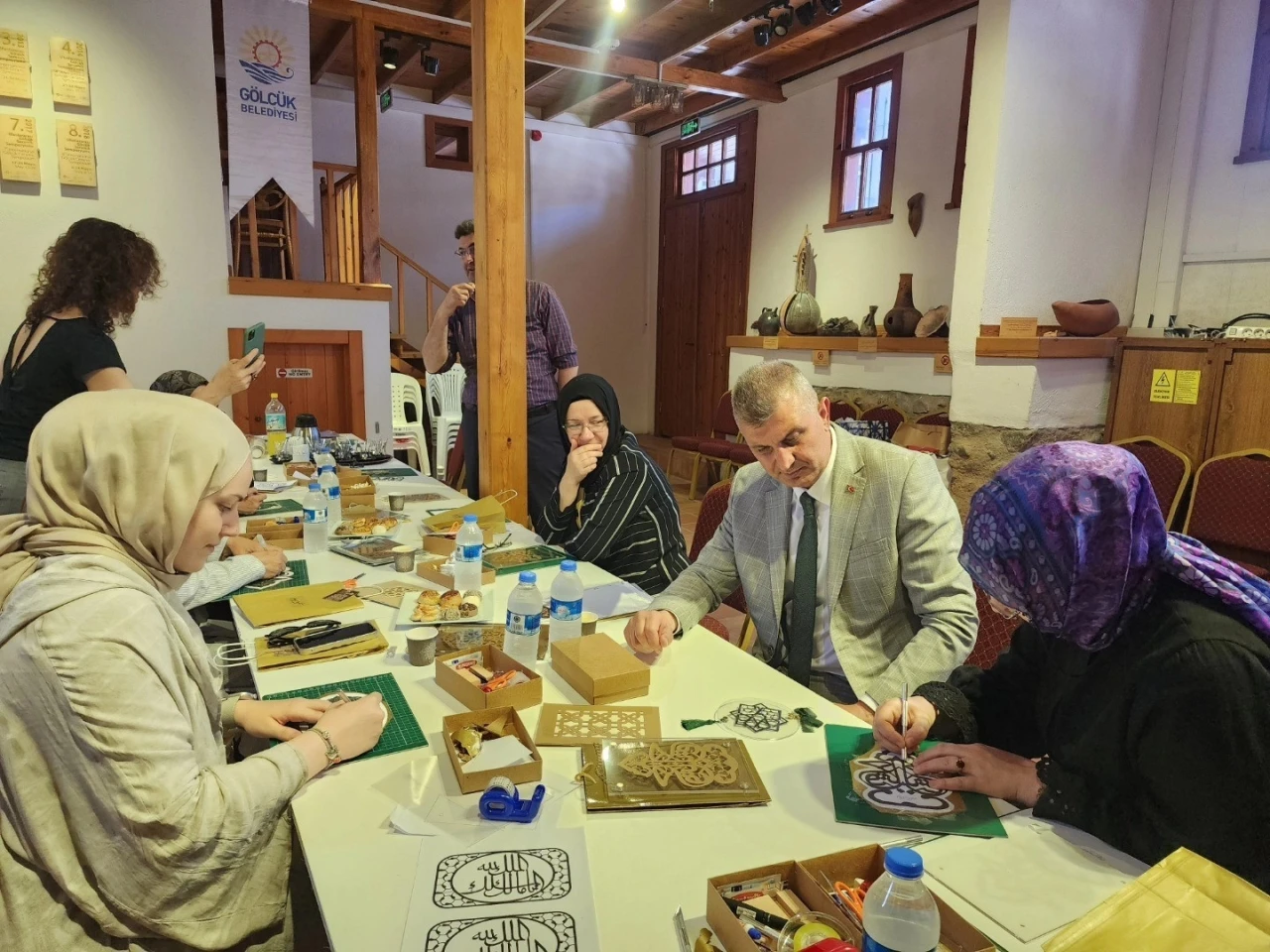 Geleneksel sanatlar yaşatılıyor
