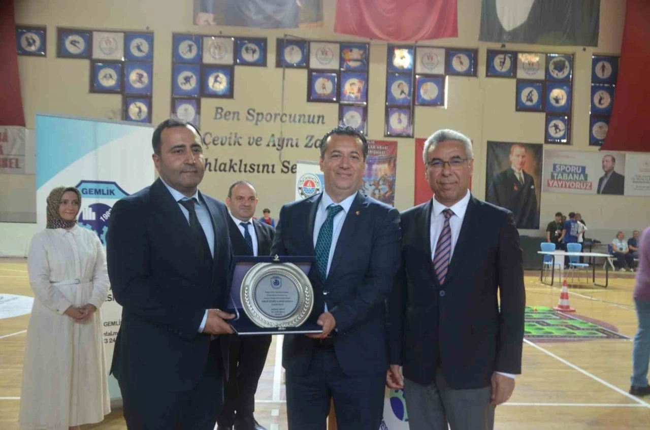 Gemlik’te robot yarışması heyecanı
