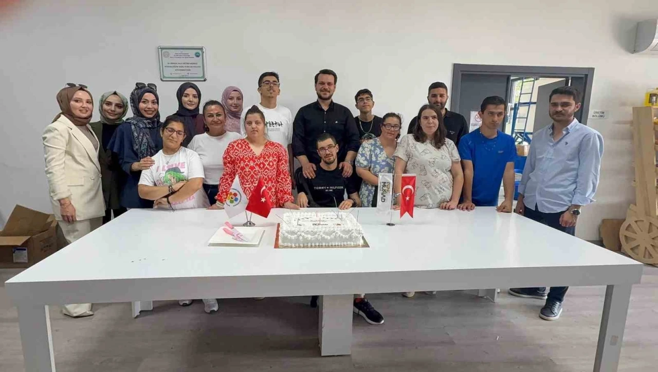 Genç MÜSİAD’dan down sendromlu gençlere özel etkinlik

