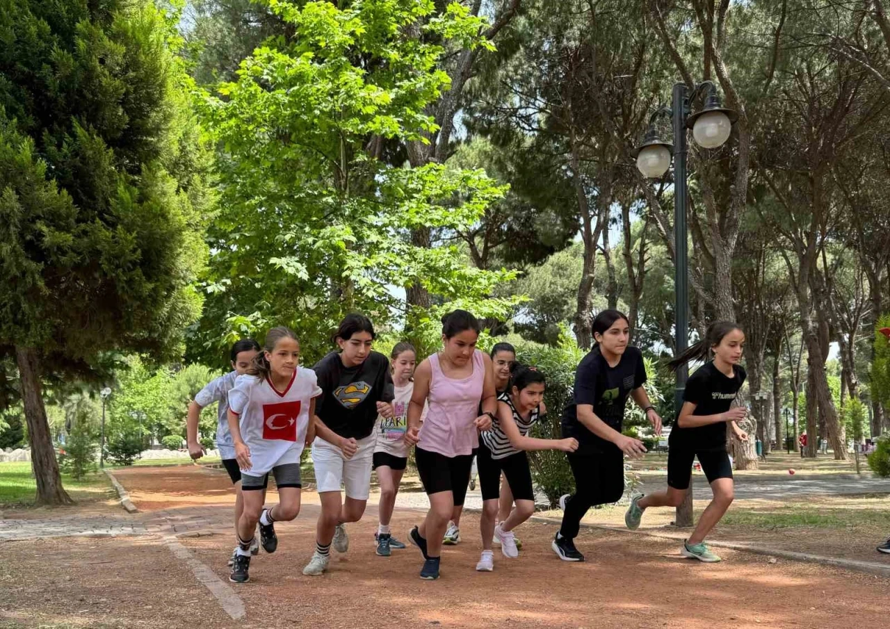Genç sporcular kıyasıya mücadele etti
