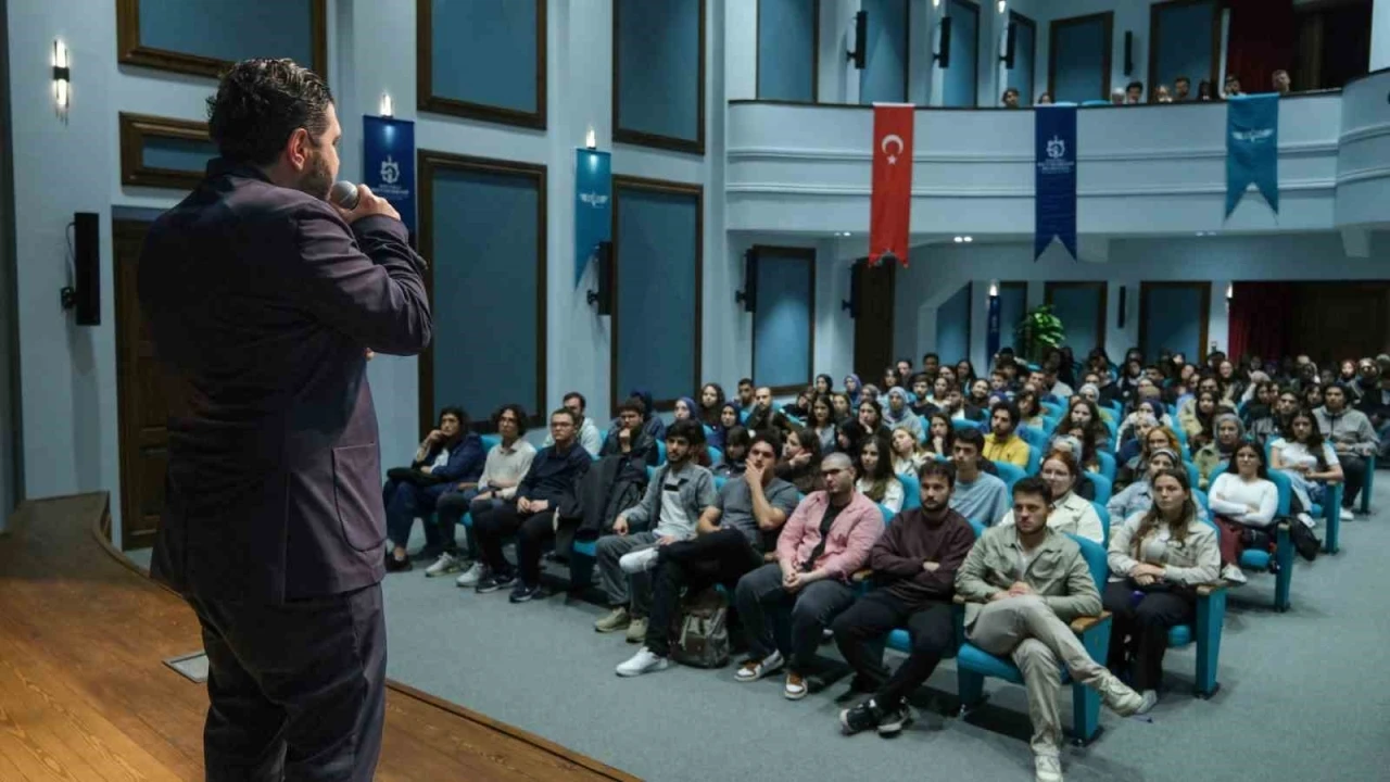 Gençler hayal kapılarını &quot;Kılavuz Kariyer&quot; ile aralayacak
