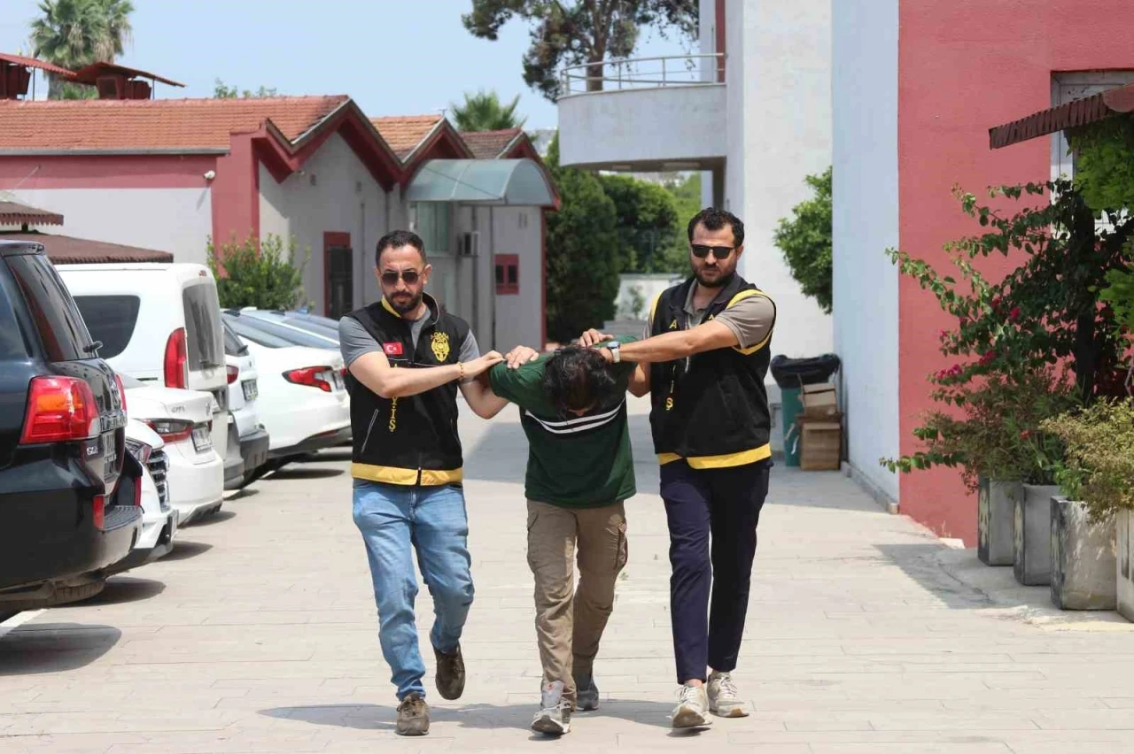 Gençleri sopayla dövdüğü iddia edilen şüpheli serbest kaldı
