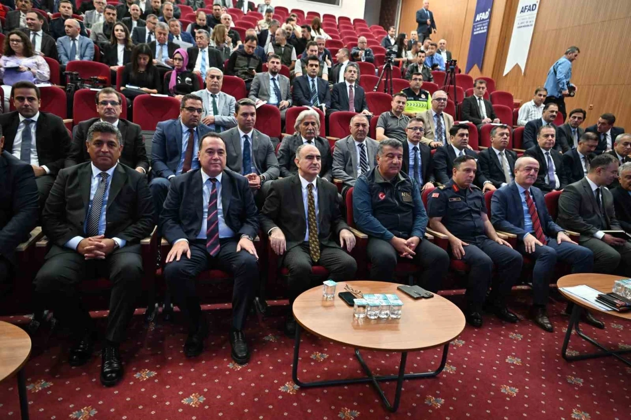 Genel Müdür Prof. Dr. Orhan Tatar deprem riskine dikkat çekti

