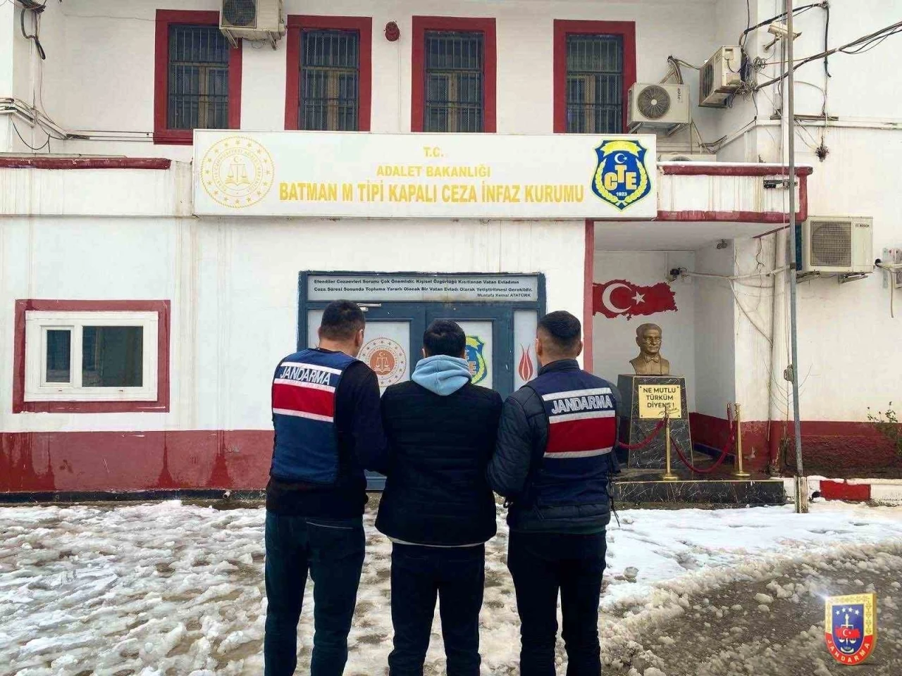 Gerc&uuml;ş&rsquo;te uyuşturucu ticareti su&ccedil;undan aranan h&uuml;k&uuml;ml&uuml; yakalandı
