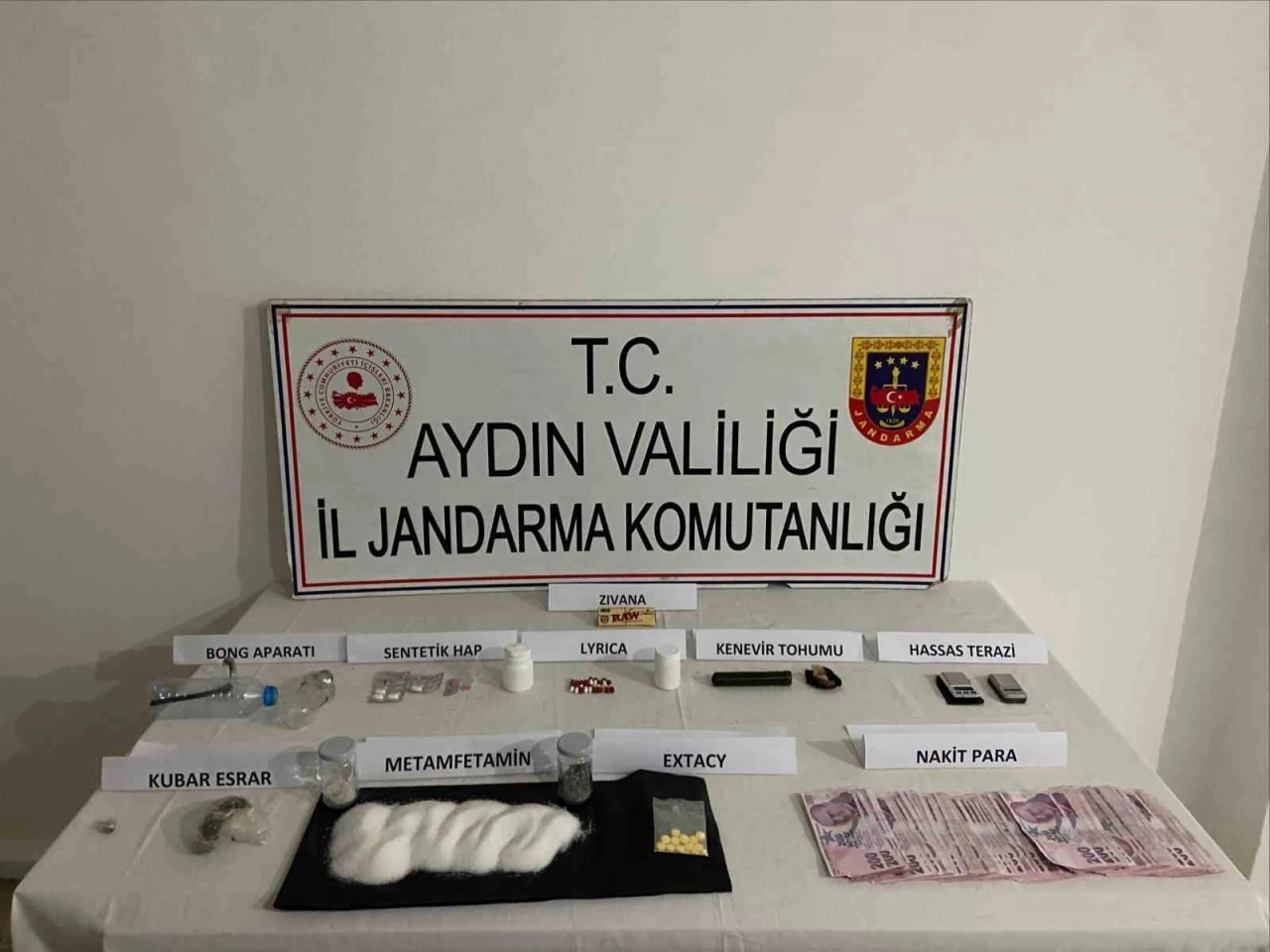 Germencik&rsquo;te uyuşturucu baskını: 5 g&ouml;zaltı
