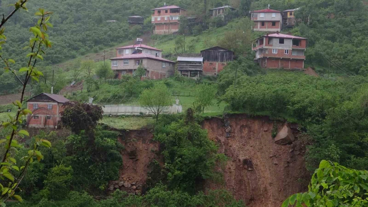 Giresun’da aşırı yağışların bilançosu büyüyor