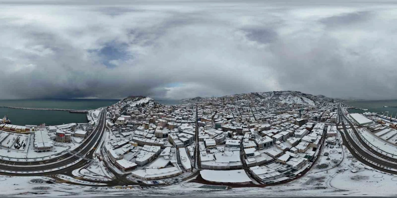 Giresun&rsquo;da kar sonrası kartpostallık manzaralar ortaya &ccedil;ıktı
