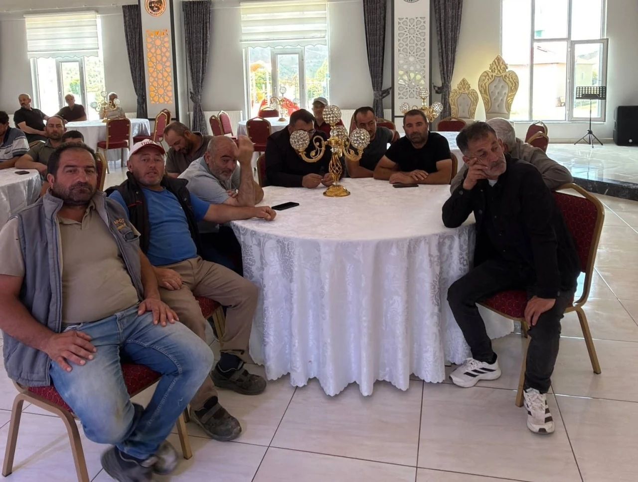 G&ouml;&ccedil;kedere&rsquo;de y&uuml;zde 100 hibeli hayvancılık ekipmanları i&ccedil;in kura &ccedil;ekildi
